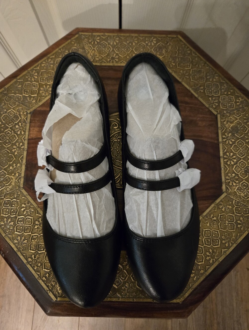 Frye MaryJane Flats Size 9 - Picture 3 of 9